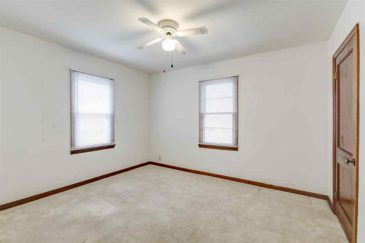 resized-2349823-404 E 4th-13.jpg